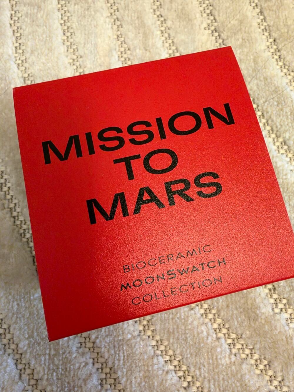 New OMEGA x Swatch Mission to Mars Bioceramic MoonSwatch Quartz Red and White